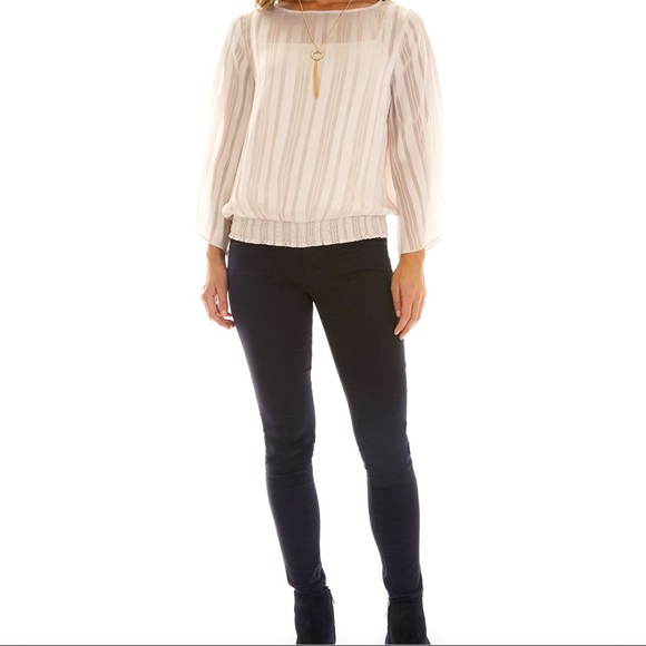 BCX_ Shadow-striped smocked hem top & Necklace - Picture 2 of 5